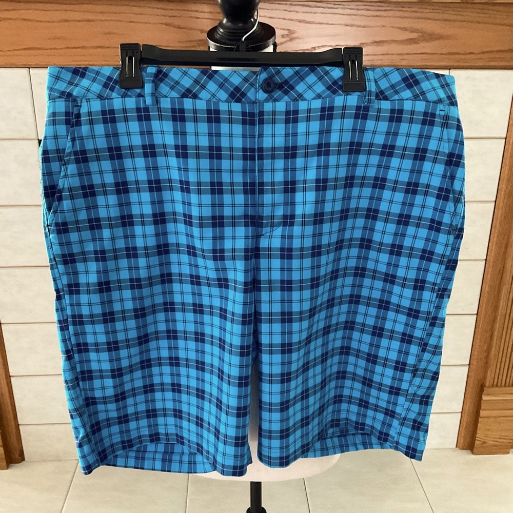 Under Armour Men’s Performance Flat Front Golf Shorts, Sz 40R